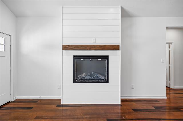 Building Photo - 5718 Barkridge Dr