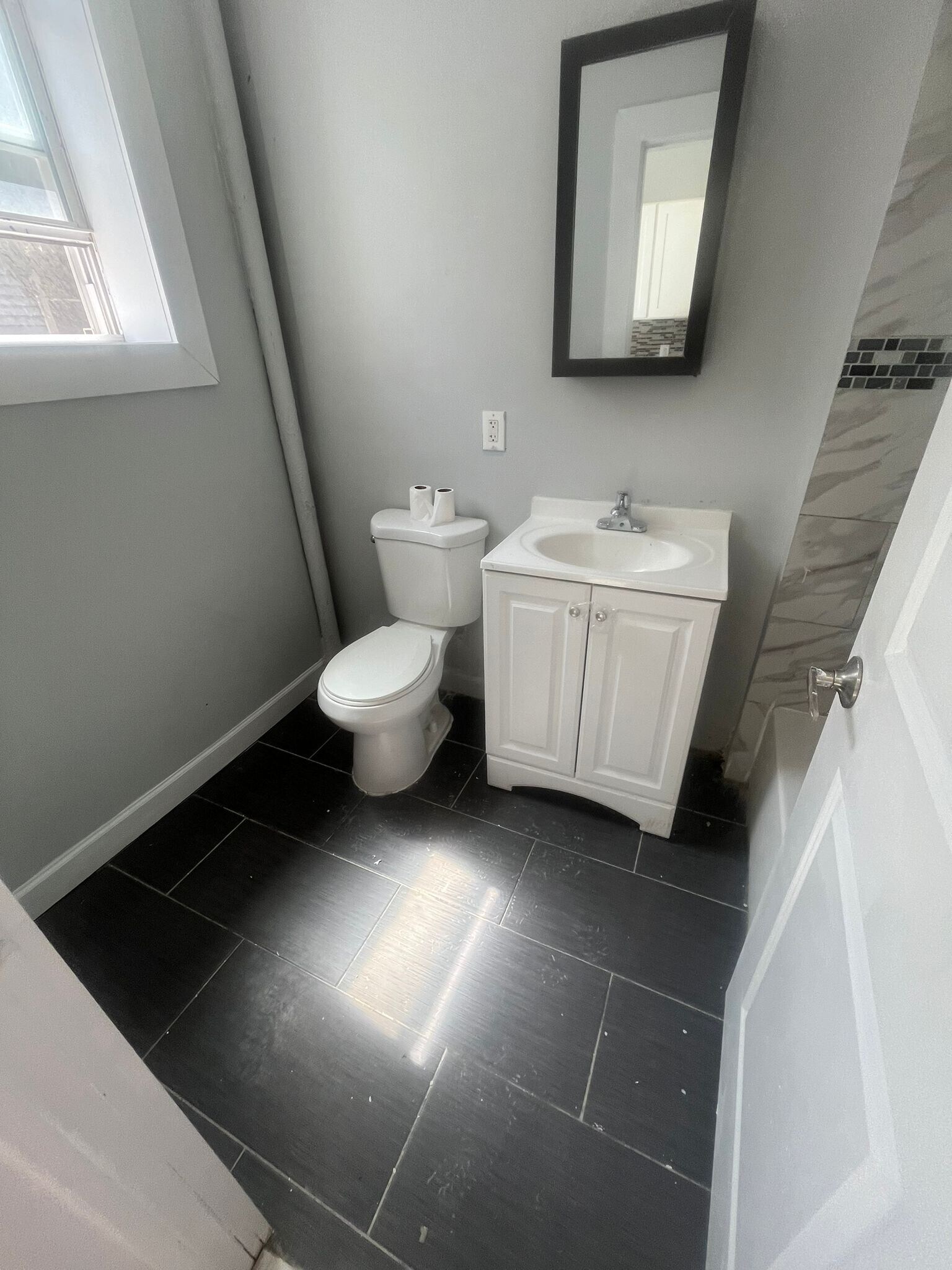 63 N Walnut 6 - 57 N Walnut St
