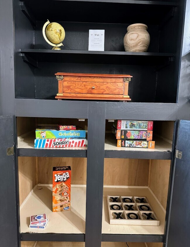 Building Photo - 105 Sky Country Dr