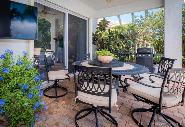 Building Photo - 10849 Bal Harbor Dr