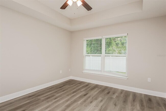 Building Photo - 463 Columbia Ct