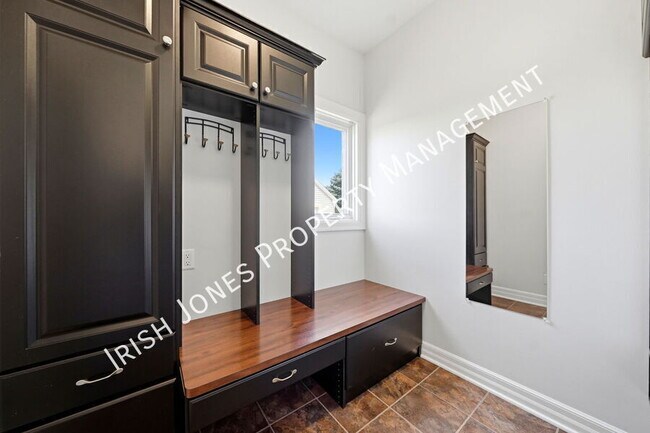 Building Photo - 109 Ashwood Ln