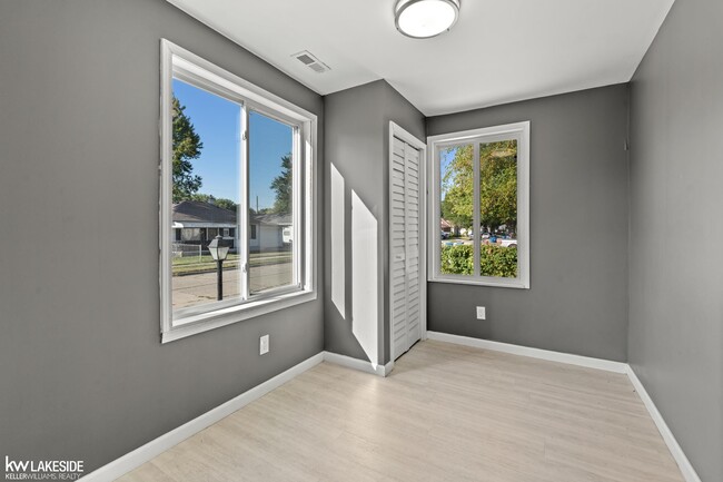 Building Photo - 8281 Meadow Ave