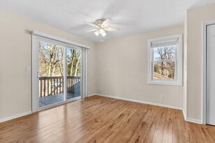 Building Photo - 2647 Kragspough Ct