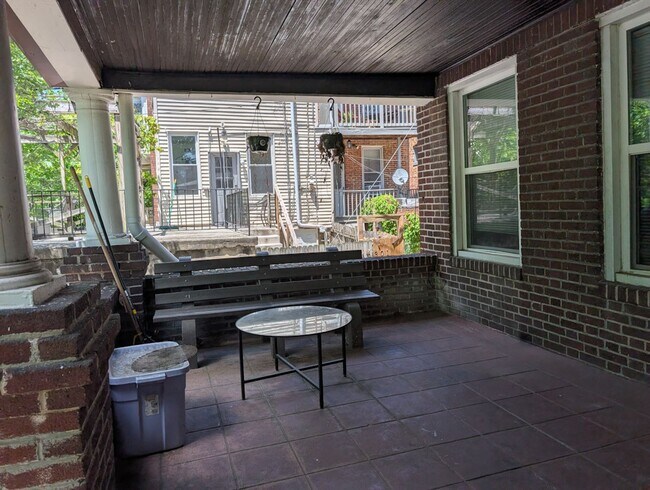 Building Photo - 3221 Guilford Ave