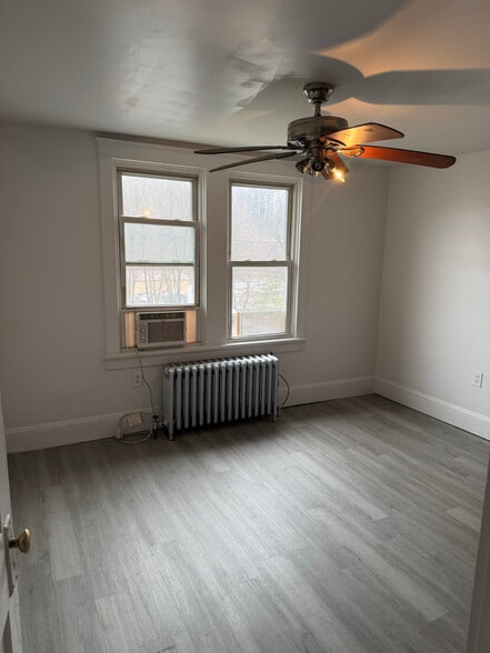 Building Photo - 441 Nichols St