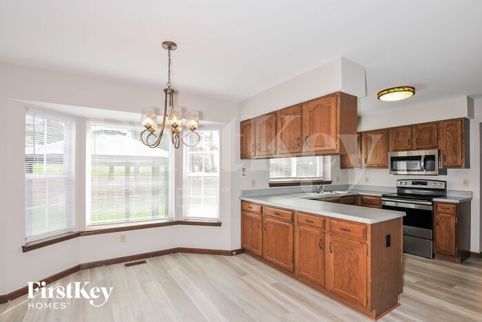 Building Photo - 1722 Treetop Dr