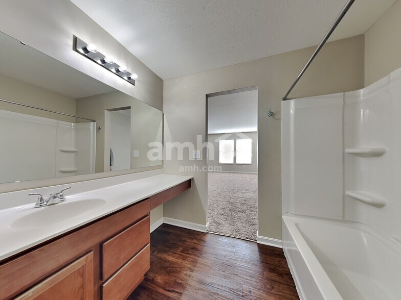 Building Photo - 1166 Carrington Pl