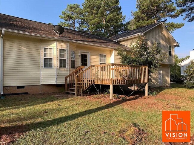 Building Photo - 1390 Eagles Nest Circle