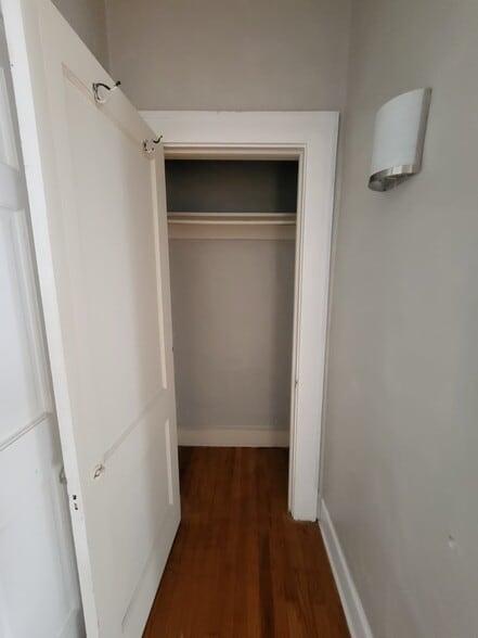 Building Photo - 1308 Willow Branch Ave