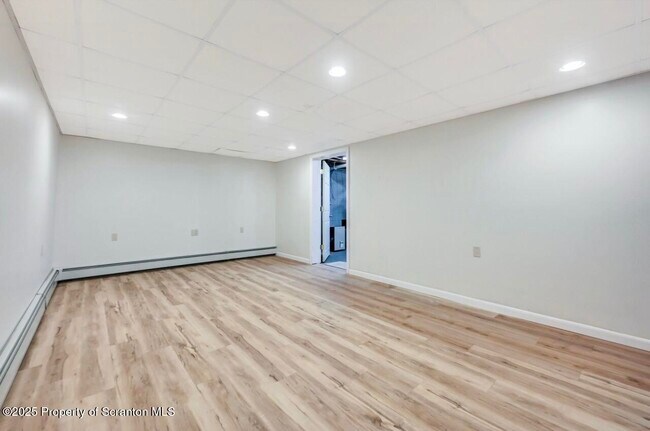 Building Photo - 107 Carteret Dr