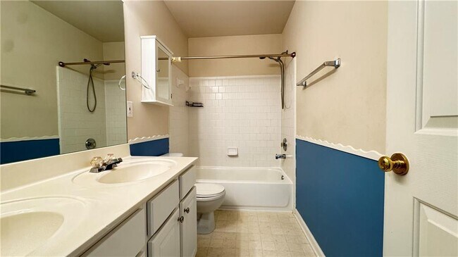 Building Photo - 316 Andridge Ct NW