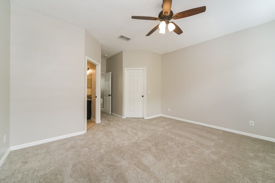 Building Photo - 14677 Kristenright Ln