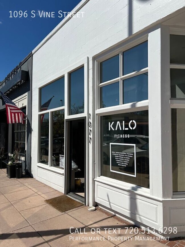 Building Photo - 1096 S Vine St