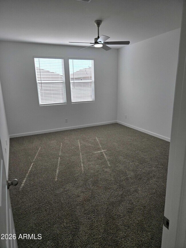 Building Photo - 5447 E Axle Ave