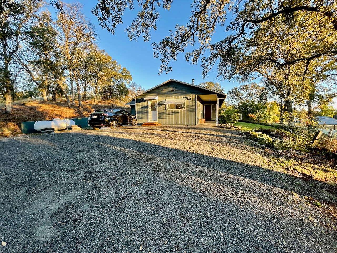 Building Photo - 9733 Hidden Ln