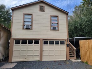 Building Photo - 1319 1/2 Beverly St