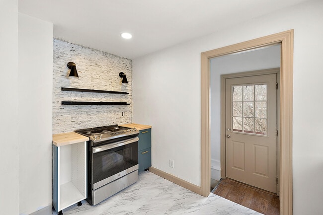 Building Photo - 3129 Prairie Ave