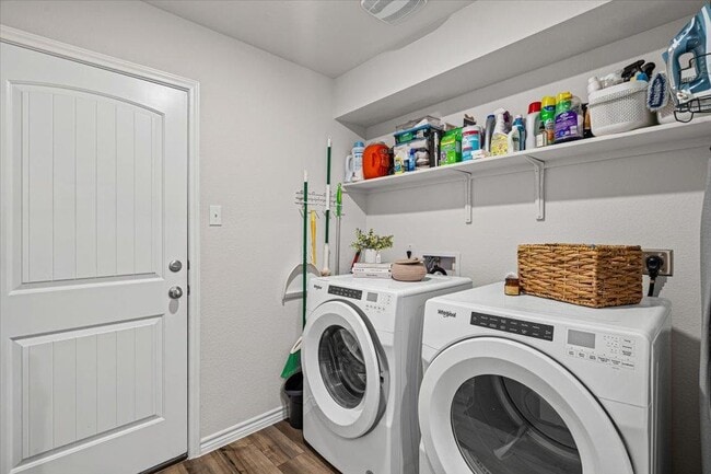 Building Photo - 6326 Matagorda Rd