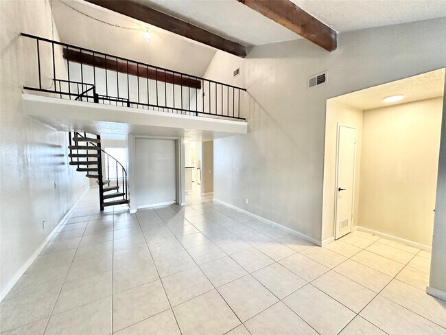 Building Photo - 9164 Wilcrest Dr