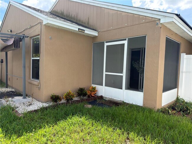 Building Photo - 11340 Southwind Lake Dr