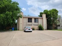 Building Photo - 2804 Bull Run