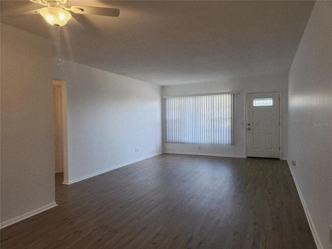 Building Photo - 2464 Australia Way E