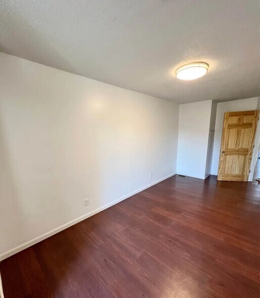 Building Photo - 306 Merchant St