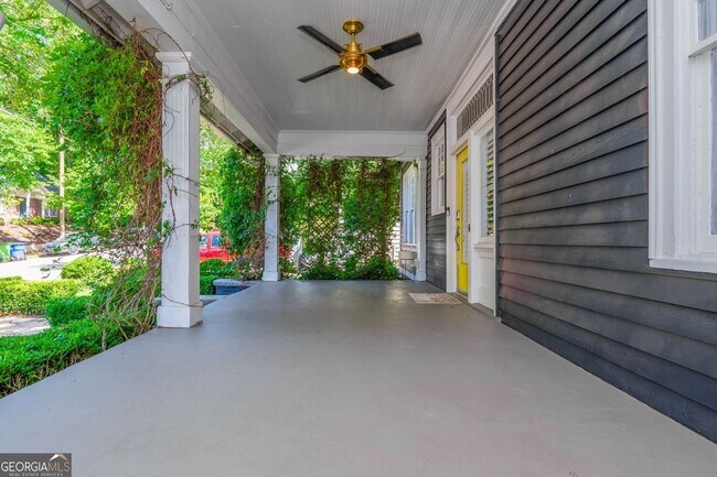 Building Photo - 242 Haralson Ave NE