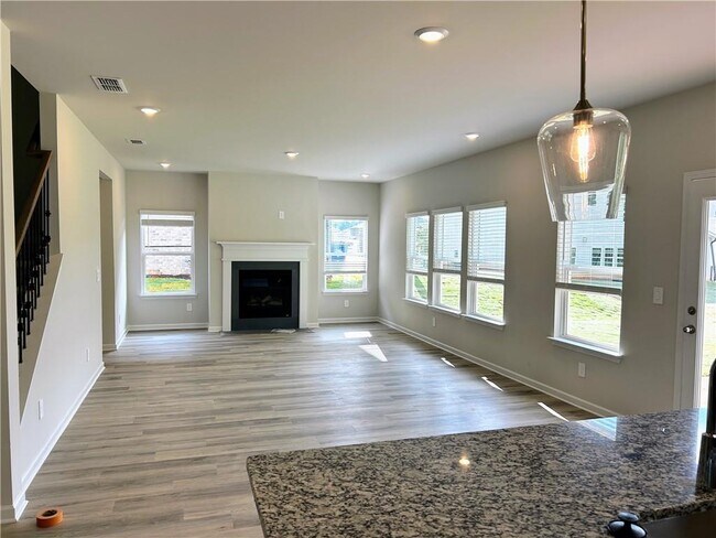 Building Photo - 7798 Richmond Trl