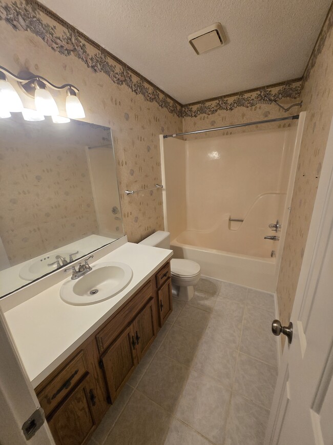 Building Photo - 8610 Haw River Rd