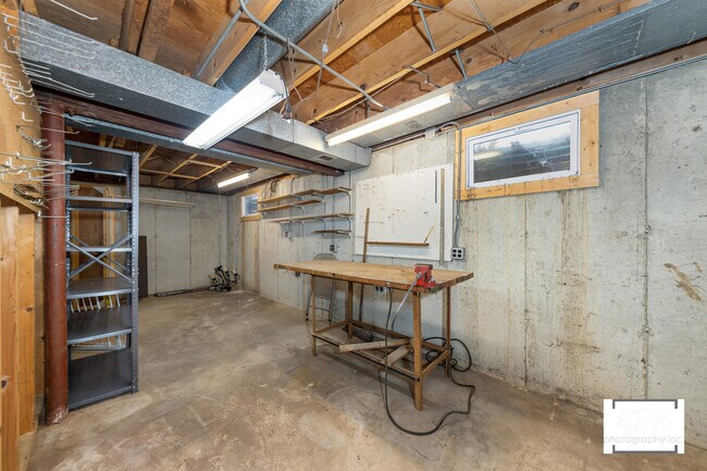 Building Photo - 1236 Hercules Ln