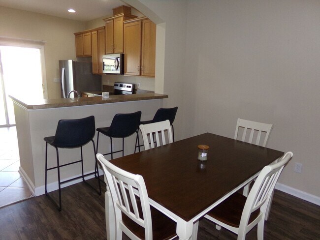 Building Photo - Townhome in Sumerlin at Bartram Park