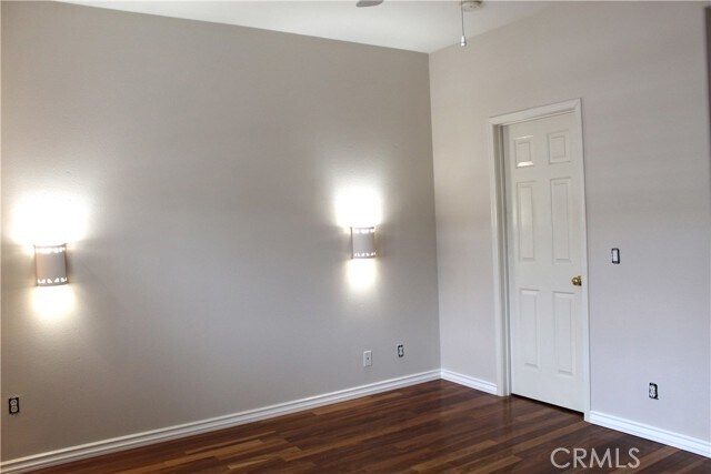 Building Photo - 7666 Park Bay Dr