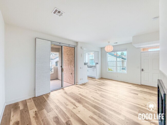 Building Photo - SD: Bright 1BD/1BA Condo in Carmel Valley with Pool, Private Balcony & In-Unit Laundry