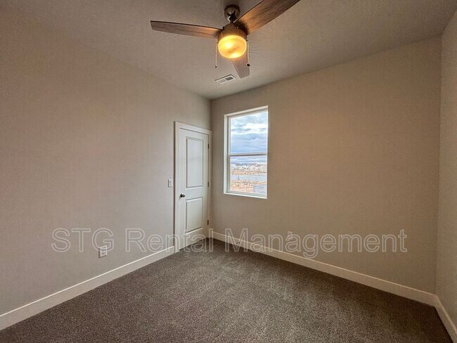 Building Photo - 1073 S 4380 W