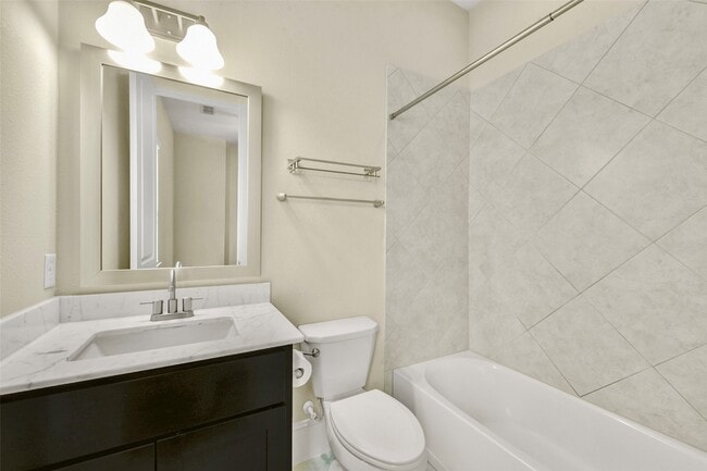 Building Photo - 734 N Shepherd Dr