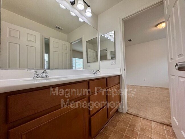 Building Photo - 29675 Ski Ranch St