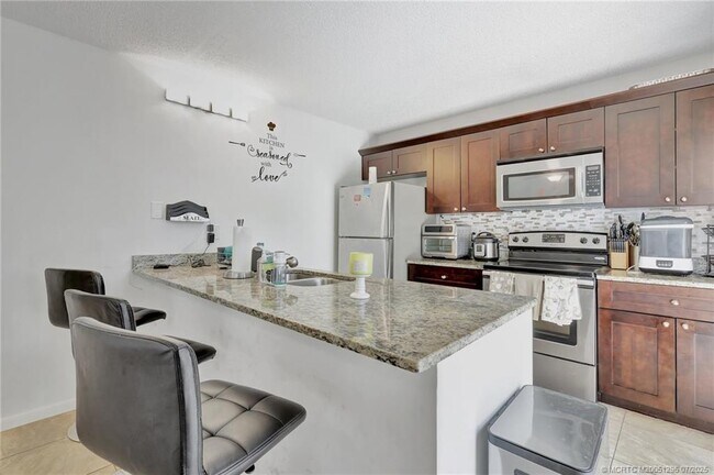 Building Photo - 5907 59th Way