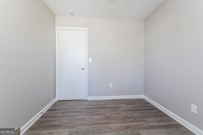 Building Photo - 1181 Timbercrest Dr