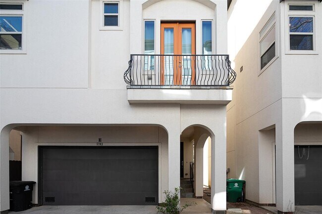 Building Photo - 5743 Kiam St