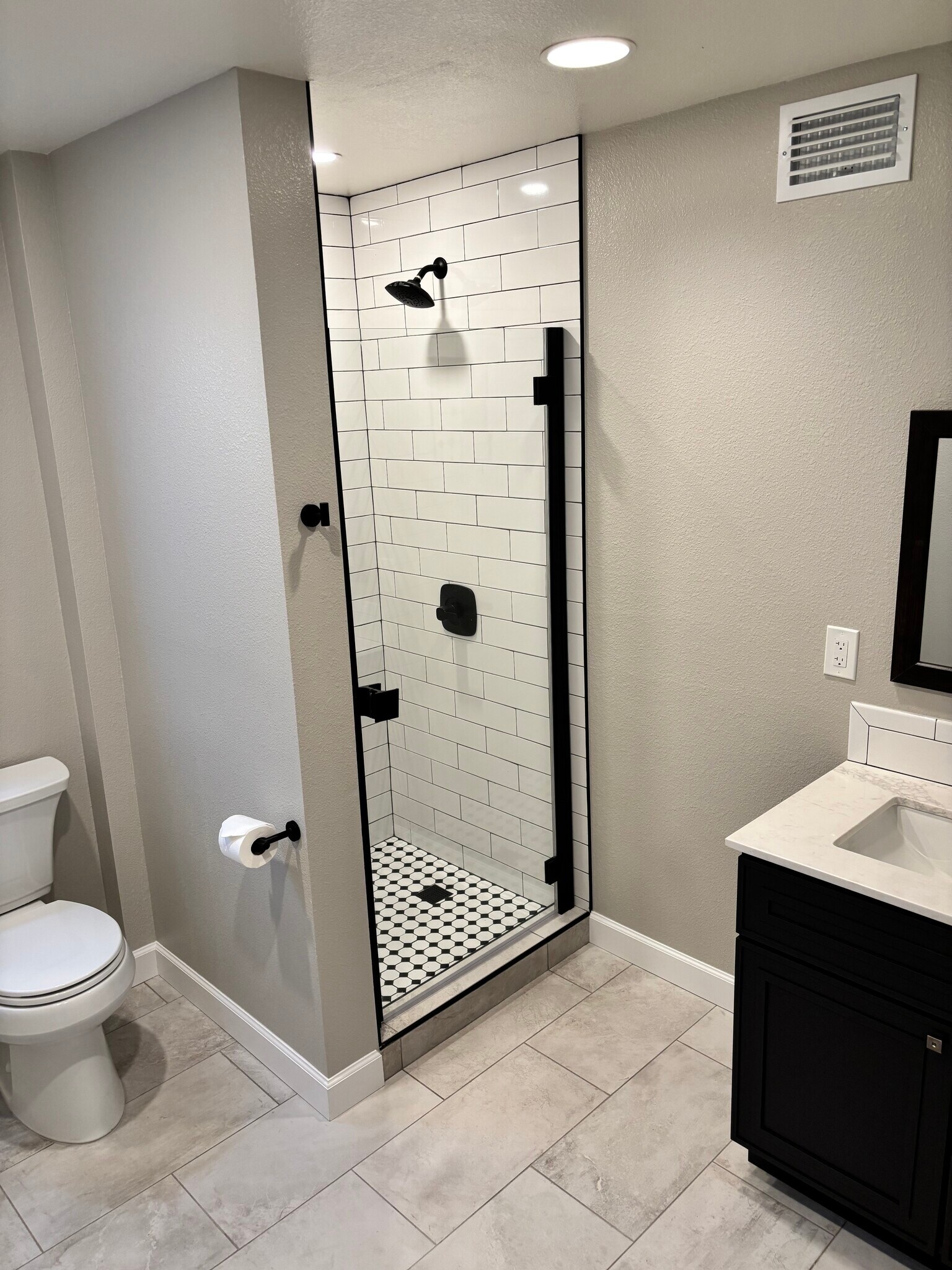 Bathroom - 6742 Snowdon Ave