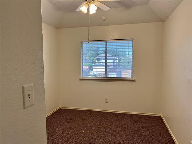 Building Photo - 1364 Creekview Dr