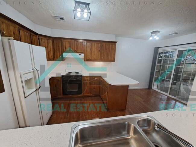 Building Photo - Spacious 2 Bedroom in Norman