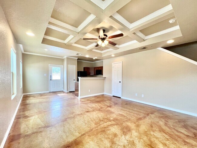 Building Photo - 14103 Veneto Dr