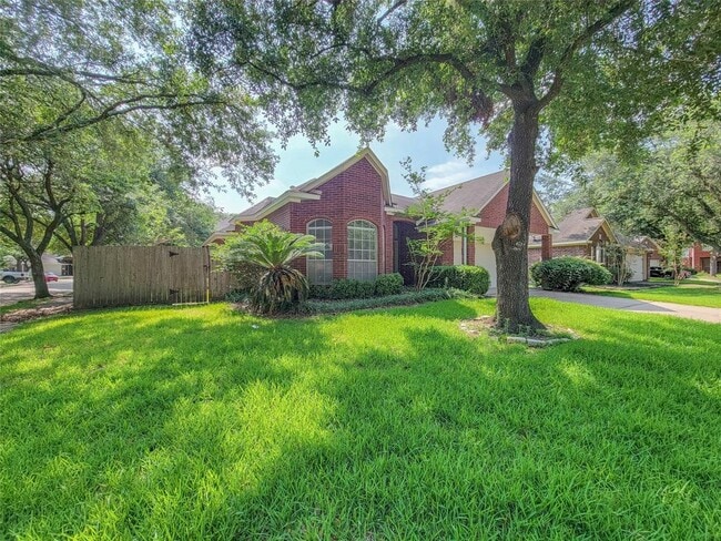 Building Photo - 218 Windrift Ct