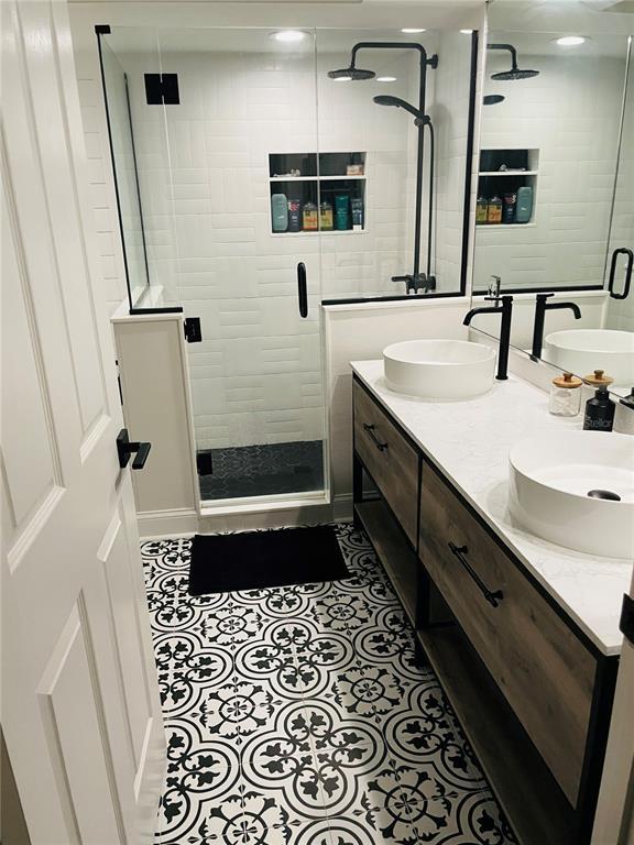 Building Photo - 3510 54th Dr W