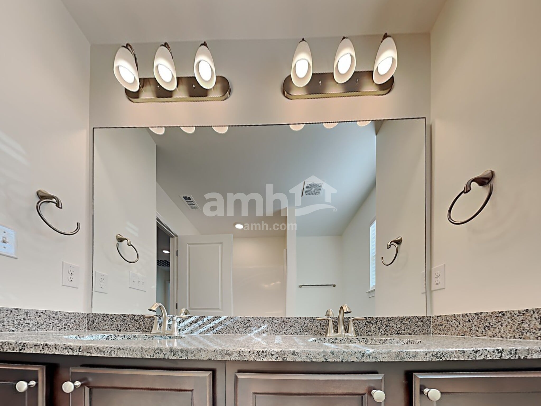 Building Photo - 4869 Chutney Dr