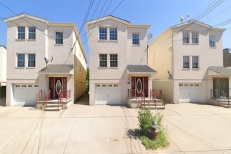 Building Photo - 150 Van Winkle Ave