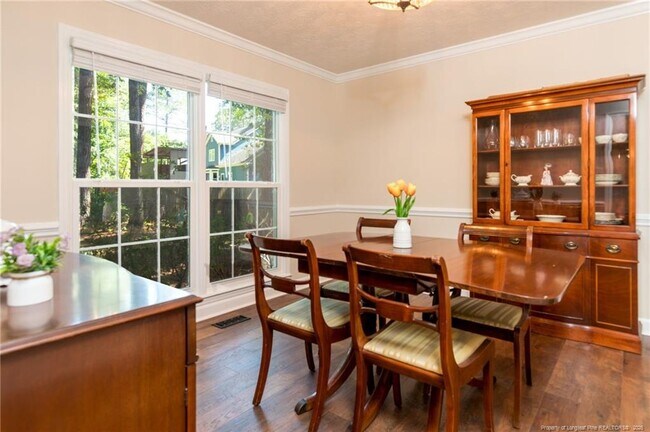 Building Photo - 3356 Quarry Dr